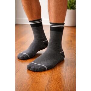 Zone In Men’s Crew Socks Cushioned Athletic Gray Black Size 10-13